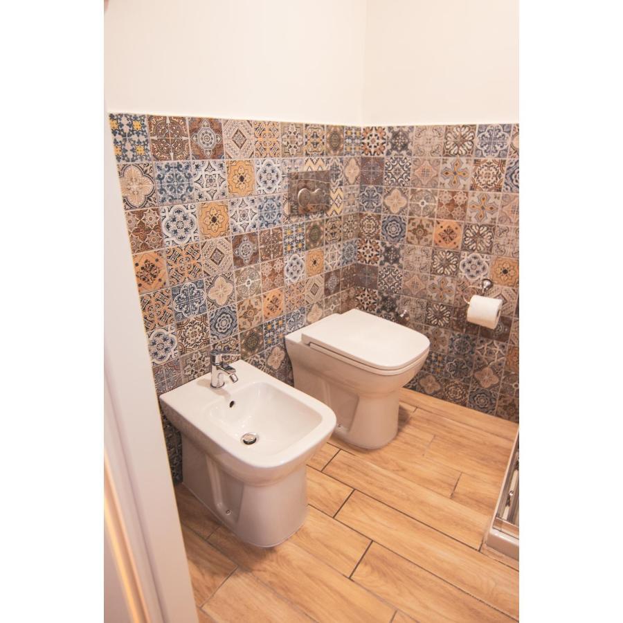 Casa Masaniello - Affittacamere Guesthouse In Historical Center Toledo Station Napels Buitenkant foto